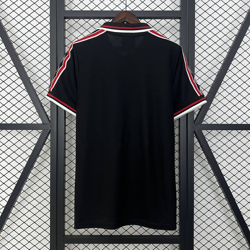 Camisa Retrô Manchester United 1998 - Preta