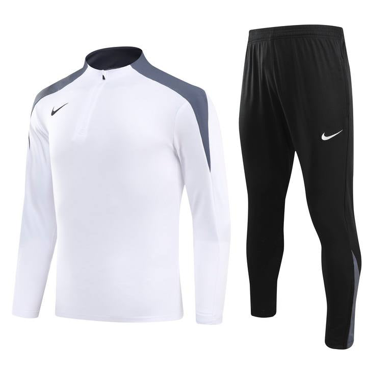 Conjunto Nike 2024/25 - Branco