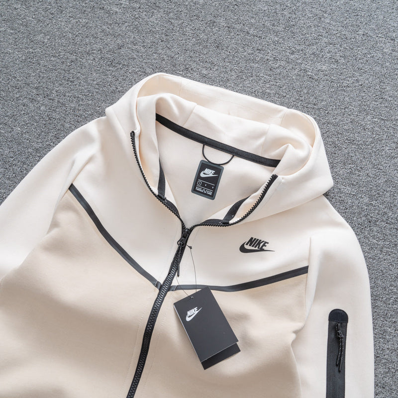 Conjunto Tech Fleece Nike - Creme