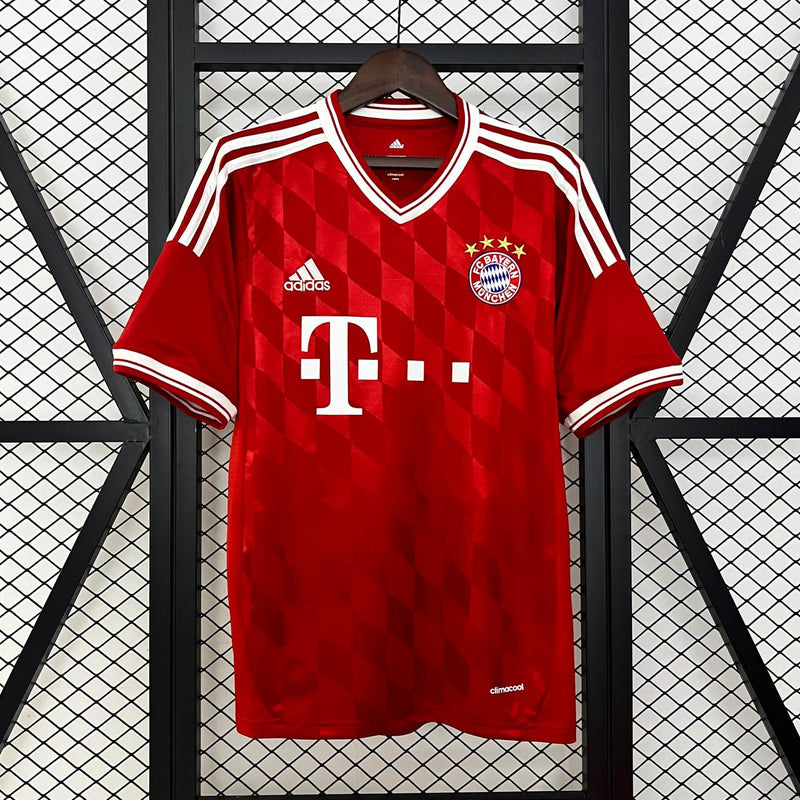 Camisa Bayern de Munique Retrô 2013 - Vermelha