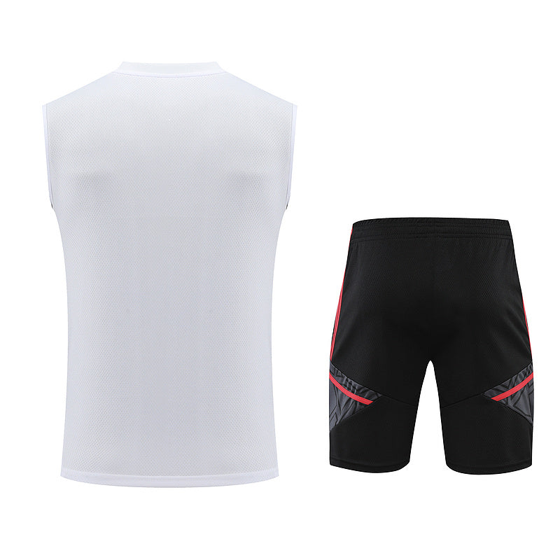 Kit Treino Bayern I 23/24 - Branco/Preto